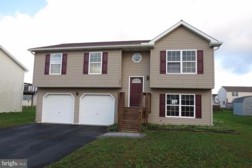 136 Penn Oak Dr, Falmouth, PA 17502-9370