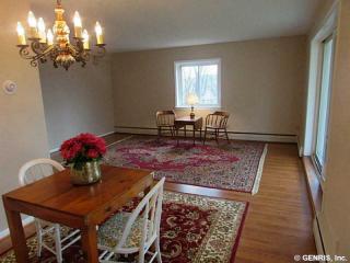 45 Lost Mountain Trl, Rochester, NY 14625-2419