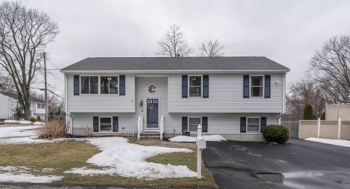 21 Jaffrey St, Providence RI  02919-6632 exterior