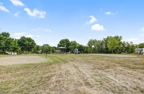 6148 Mill Run Rd, Monticello MN  55362-3611 exterior