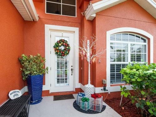 27329 Jolly Roger Ln, Bonita Springs, FL 34135-4318