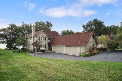 1405 Chickasaw Dr, London, OH 43140-8755
