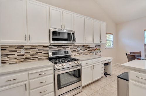 1710 Humboldt Ct, Los Banos CA  93635-5392 exterior