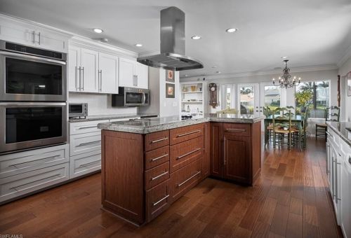 527 Devils Ln, Naples FL  34103-3021 exterior