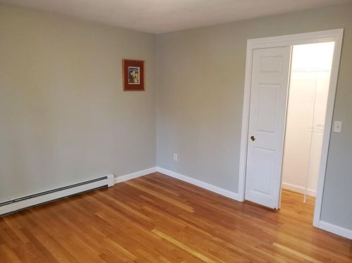 19 Ducarl Dr, Lincoln RI  02865-1320 exterior