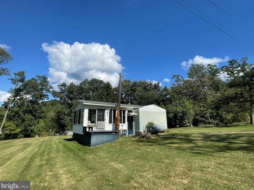 275 Stone Row Rd, Hopewell, PA 16650-8525