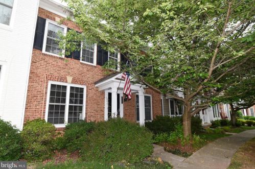 20793 Red Cedar Dr, Leesburg, VA 20175-8787