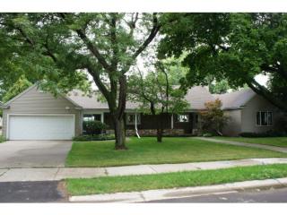 650 Lakecrest Dr, Menasha, WI 54952-2229