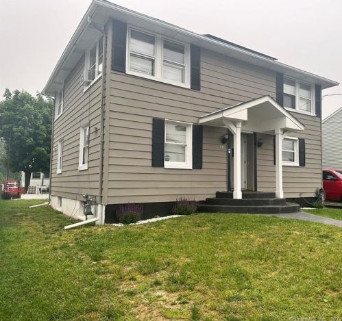 90 Geddes Ter, Waterbury, CT 06708-4736