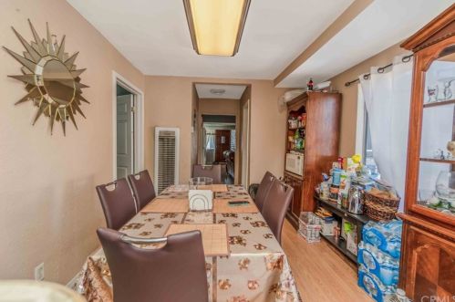129 69th Way, Long Beach CA  90805-1237 exterior