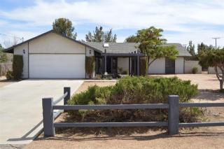 16655 Lime St, Hesperia, CA 92345-5947