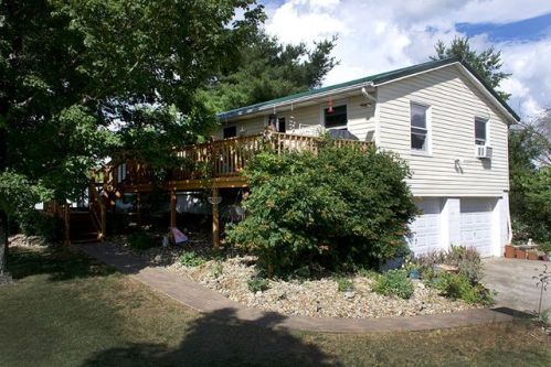 6256 Avanelle Dr, Shade, OH 45701-6603