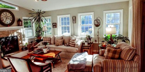 3210 Highland Dr, Easton PA  18045-2012 exterior