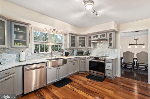 25 Cedarview Ct, Fredericksburg VA  22406-7286 exterior