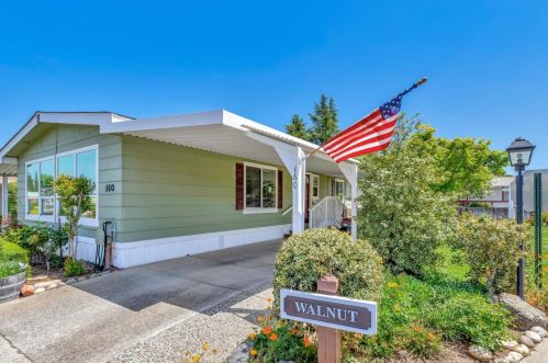 160 Walnut Dr, Morgan Hill, CA 95037-6115