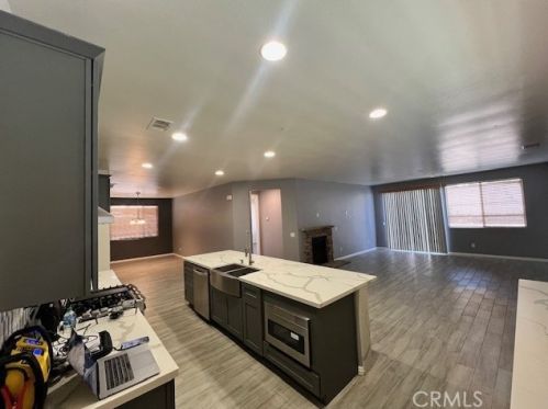 3726 Blackberry Dr, San Bernardino CA  92407-9035 exterior