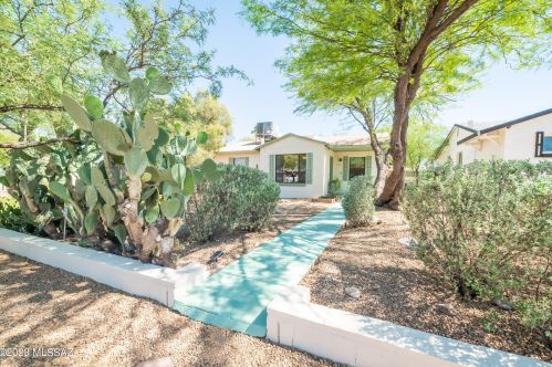 1806 Silver St, Tucson, AZ 85719-3154