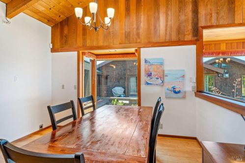 45465 Caspar Dr, Mendocino CA  95460-9727 exterior