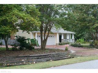 106 Swan Tavern Rise, Yorktown VA  23692-2235 exterior