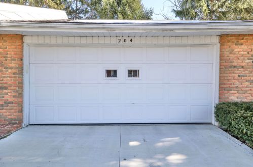 204 Green Tree Ln, Bellefontaine OH  43311-2734 exterior