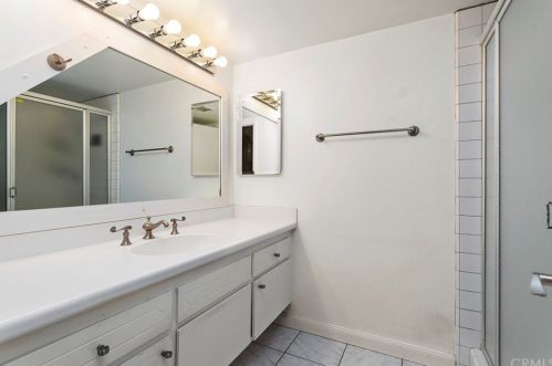 621 Chestnut Ave, Orange CA 92867-3743 exterior