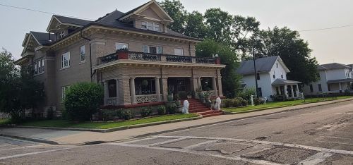 802 Kenton St, Springfield, OH 45505-2196