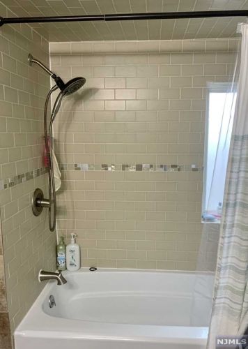 15 Helen Dr, Moonachie, NJ 07074-1826