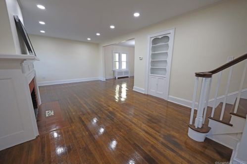 26 Hampton St, New Britain CT  06053-3210 exterior