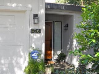 426 Rio Del Oro Ln, Sacramento, CA 95825-6315