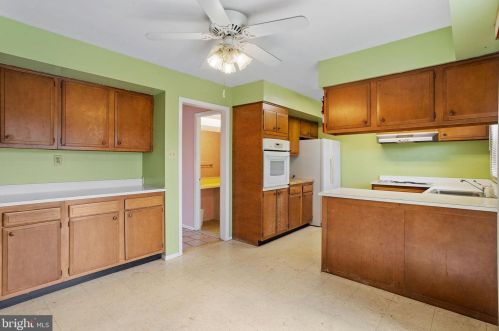 16 Turner Ln, Willingboro NJ  08046-3622 exterior