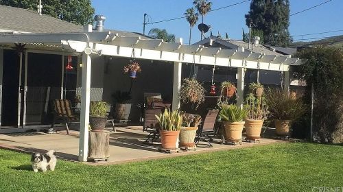 1851 Barnes St, Simi Valley, CA 93063-3205