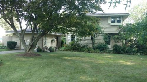 7953 Porter Rd, Fairview, PA 16415-1309