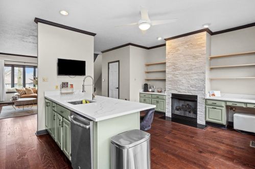 10064 Mansion Dr, Gibsonia PA  15044-7478 exterior