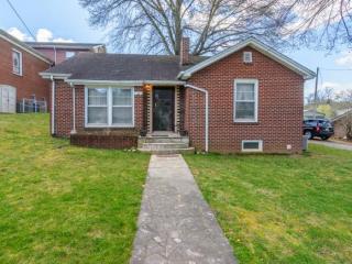 164 Carters Valley Rd, Kingsport, TN 37665-1106