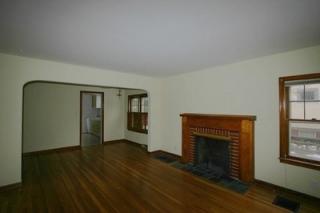 318 Dunedin Rd, Columbus, OH 43214-3806