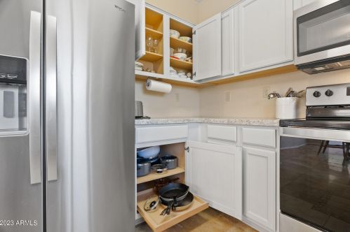 22209 Las Brizas Ln, Sun City AZ 85375-2858 exterior