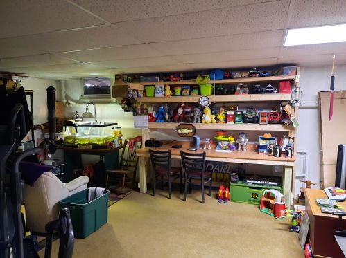 61 Scenic View Dr, Columbia NH  03576-3218 exterior