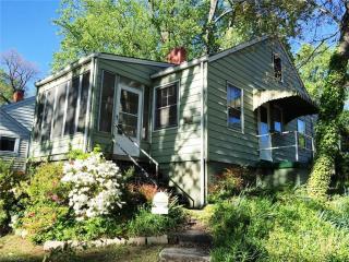 537 Park Ter, Greensboro, NC 27403-1902