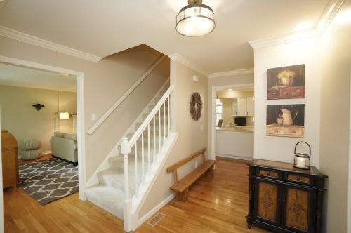 9394 Bainwoods Dr, Cincinnati, OH 45249-3601