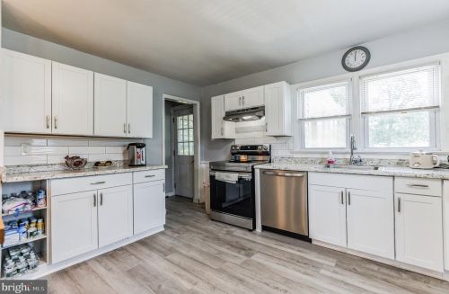 2060 Erial Clementon Rd, Erial NJ 08081-9628 exterior