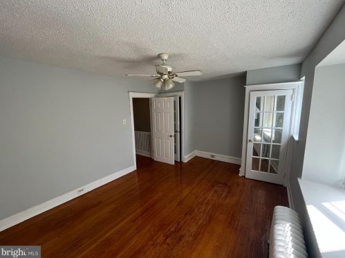 5645 Diamond St, Philadelphia, PA 19131-3122