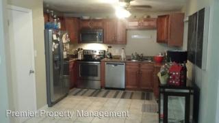 723 94th Ave, Naples FL  34108-2448 exterior