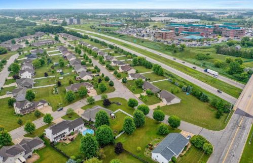 2722 Teresa Dr, Green Bay WI  54311-5586 exterior