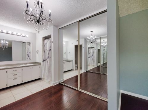 2502 25 Ln, West Palm Beach FL  33418-3572 exterior