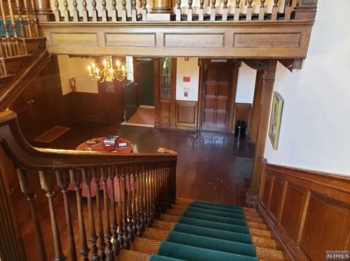 344 Ridgewood Rd, South Orange NJ  07079-1622 exterior