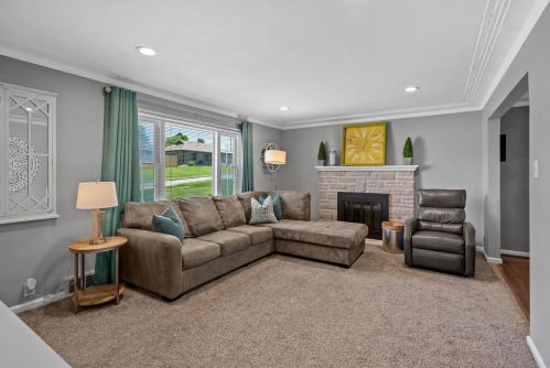 25 Deshler Ln, Newport, KY 41075-1751