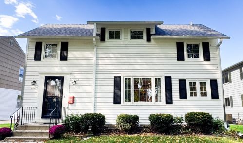 5967 Berkeley Blvd, Milwaukee WI  53217-4641 exterior