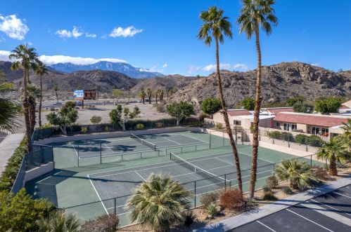 70100 Mirage Cove Dr, Rancho Mirage CA  92270-2968 exterior