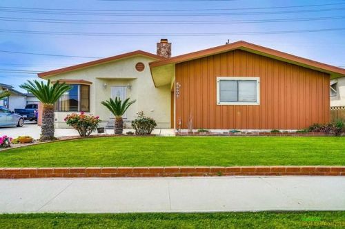 6608 Dashwood St, Lakewood, CA 90713-2105