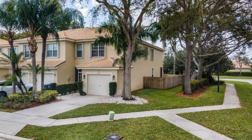 8067 Bellagio Ln, Boynton Beach, FL 33472-2741